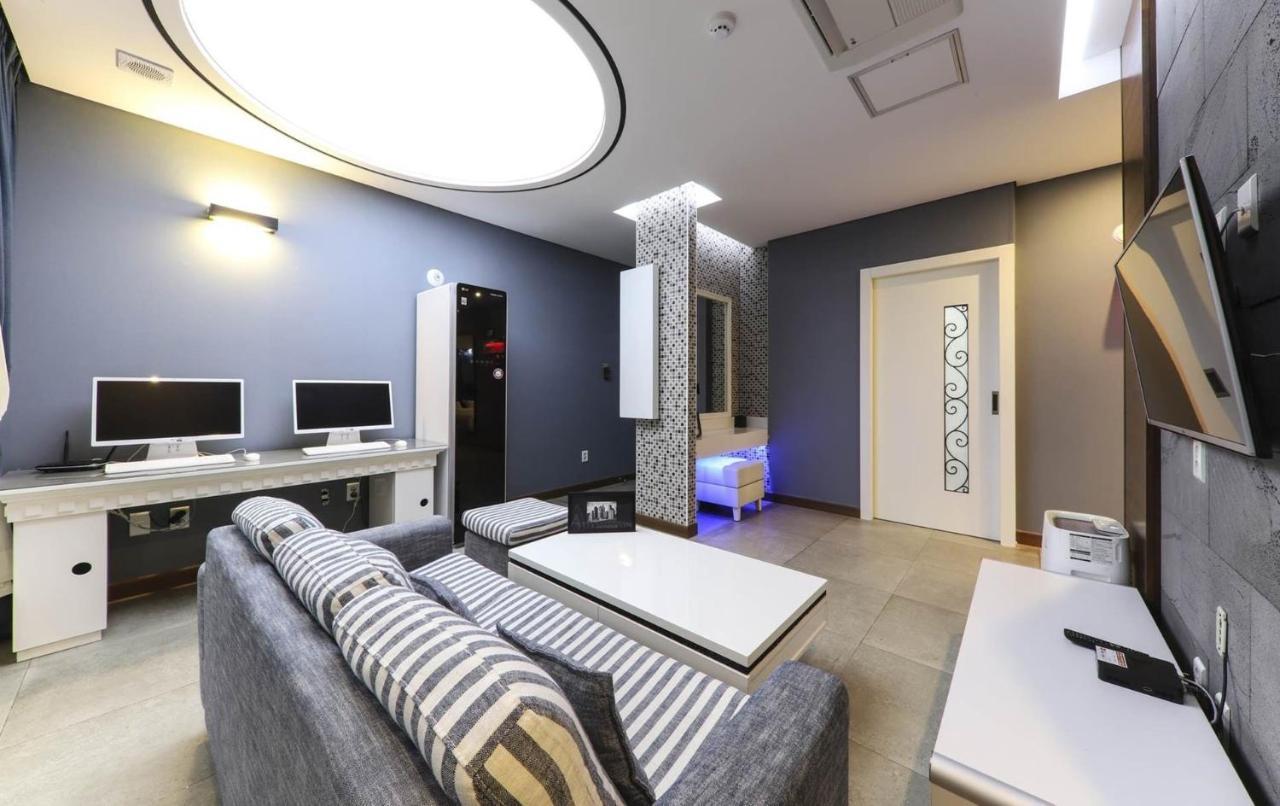 Urban Stay Hotel Gwangju Metropolitan City Εξωτερικό φωτογραφία